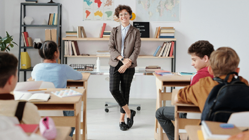 A Scaffolding Strategy to Help Experienced ELLs Express Complex Ideas